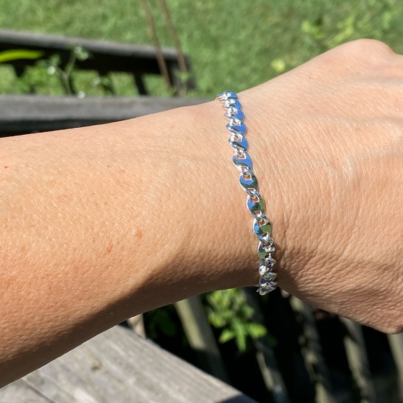 Silver plated link chain bracelet. 6 mm wide; 7.5 inches long. 
Brand new. - Picture 5 of 8